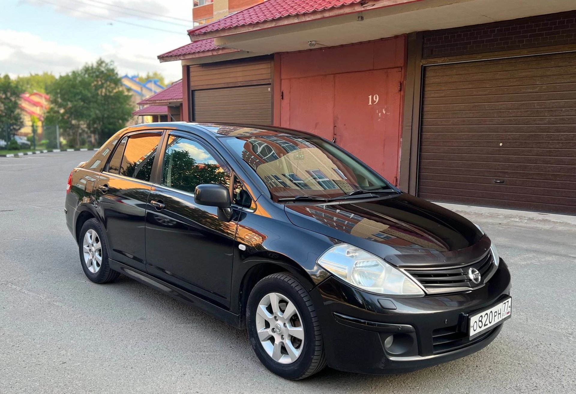 Nissan Tiida 2011