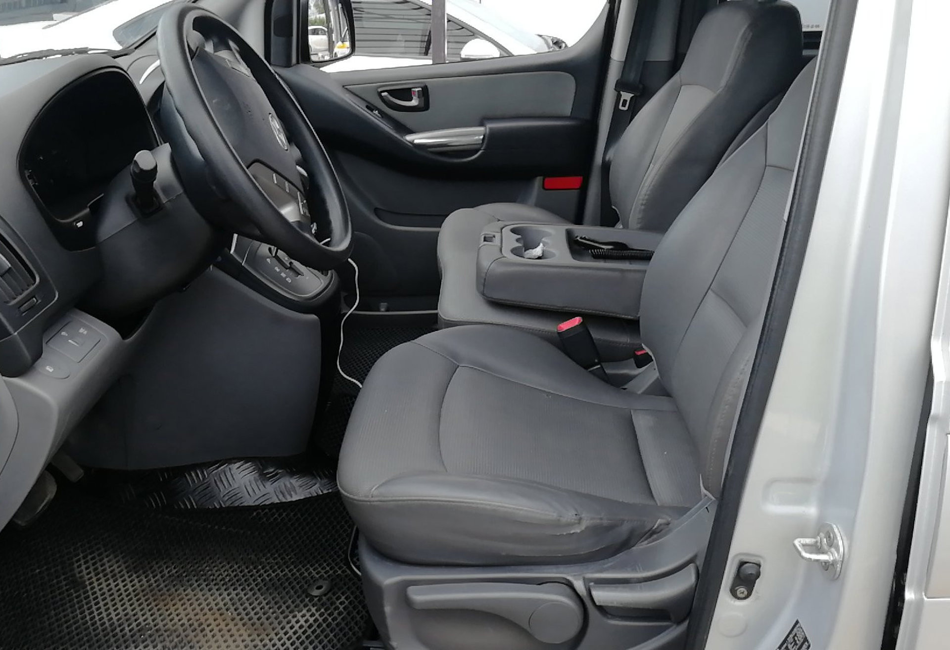 Hyundai Grand Starex 2009